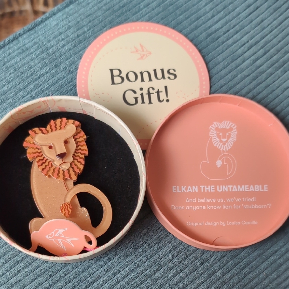 Erstwilder Elkan the Untameable Lion Brooch